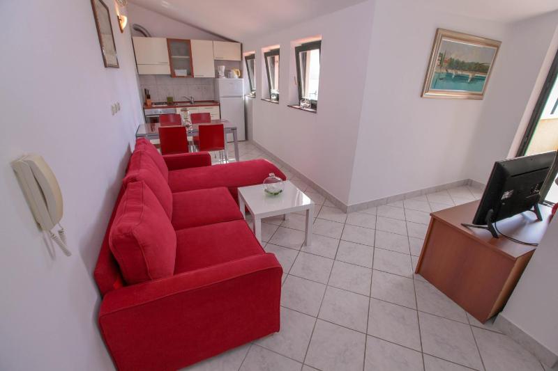 Apartment with Sea View image 3