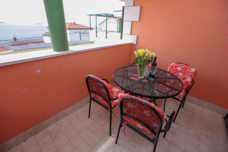 Apartment with Sea View image 1