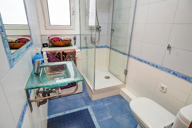 Aquarium Apartment by Hello Homes Sitges - image 2