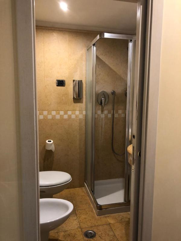 Standard Double Room image 2