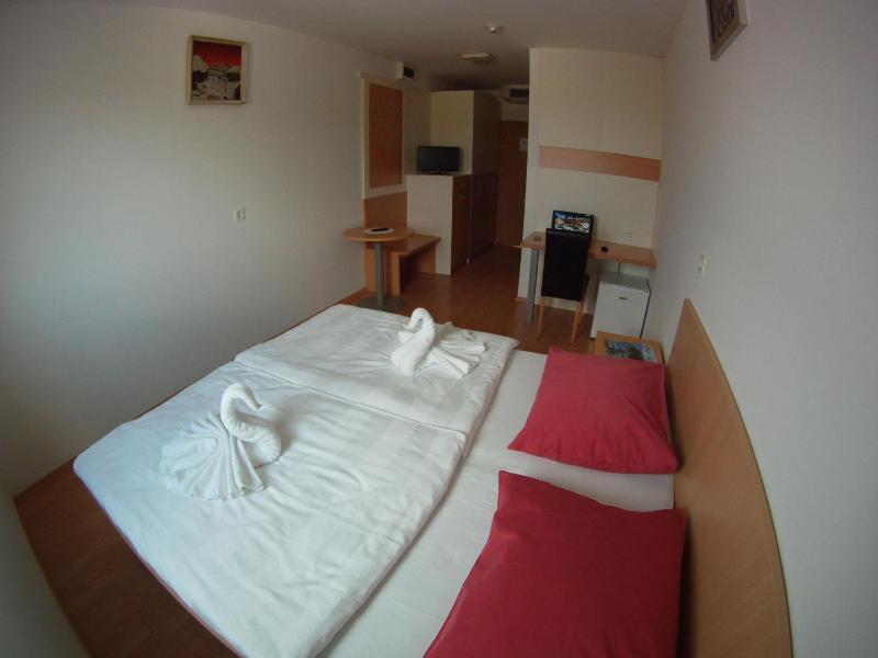 Double Room image 1