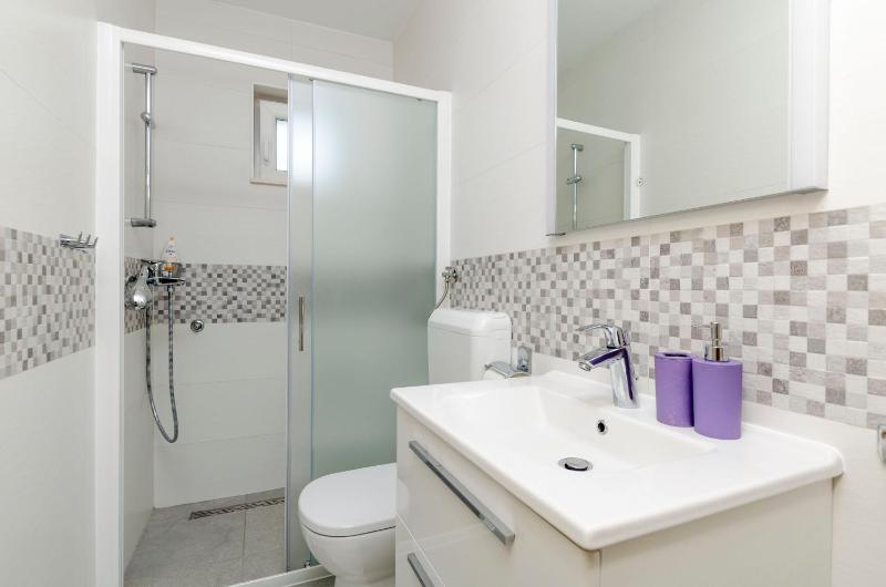 One-Bedroom Apartment with Balcony image 3