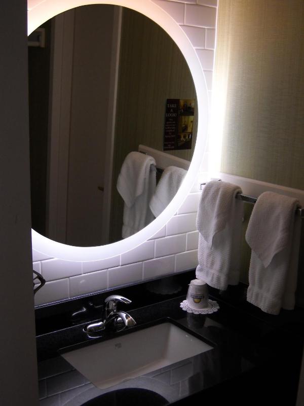 Double Room with Two Double Beds - Non-Smoking image 2