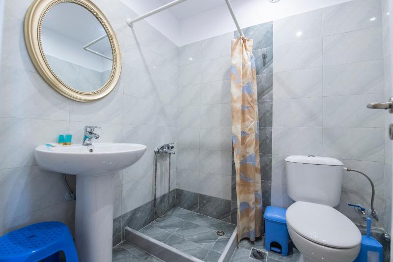 Double or Twin Room with Extra Bed image 3