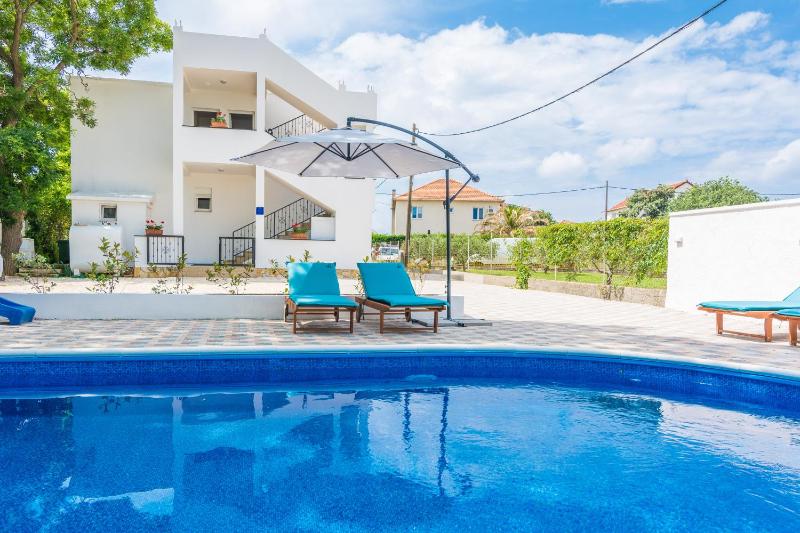 Apartments Marina - image 4