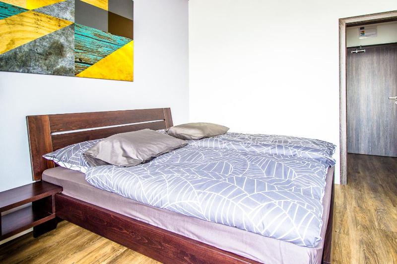 Standard Twin Room image 4