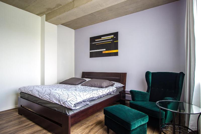 Standard Twin Room image 3