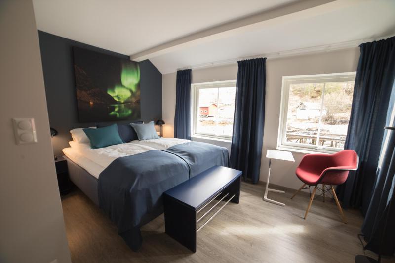 Deluxe Double Room image 2
