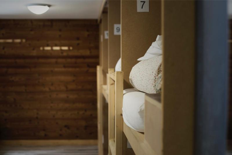 Single Bed in Dormitory Room image 1