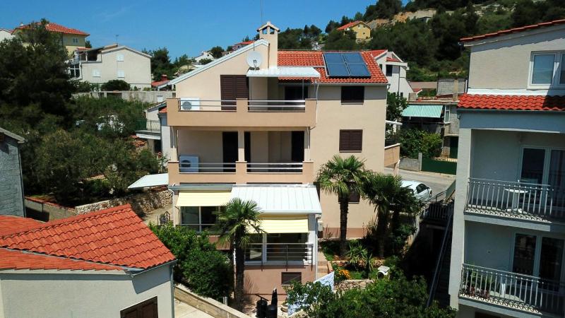 Studio Apartment with Sea View image 2