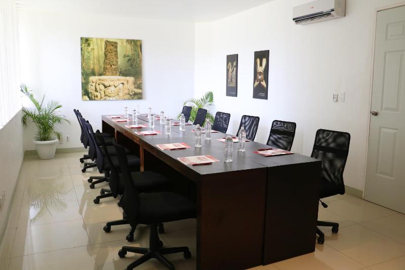 Hotel Zar Merida - image 11