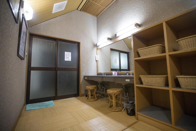 Refre Hotel - image 22
