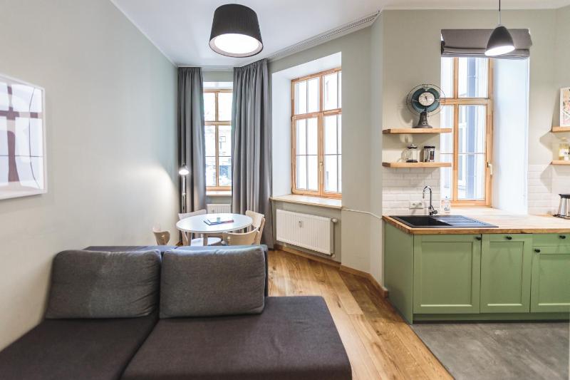 One-Bedroom Apartment image 2