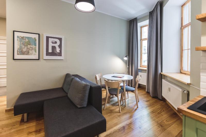 One-Bedroom Apartment image 3