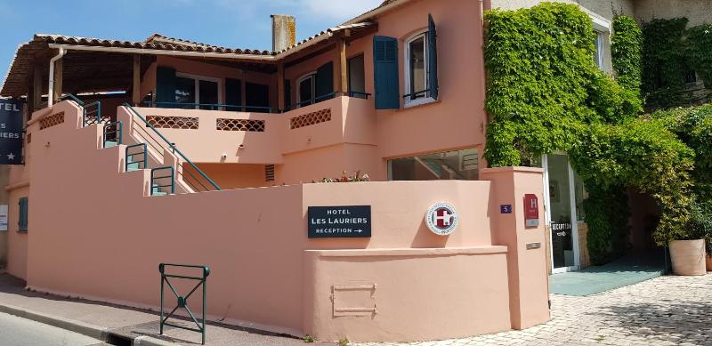 Les Lauriers - image 37