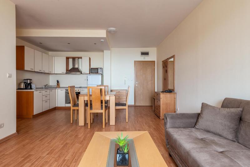 One-Bedroom Apartment with Sea View image 2