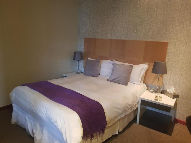 City Living Boutique Hotel - image 11