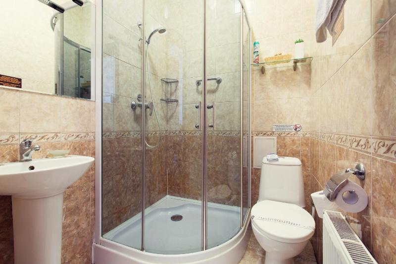 Double Room image 2