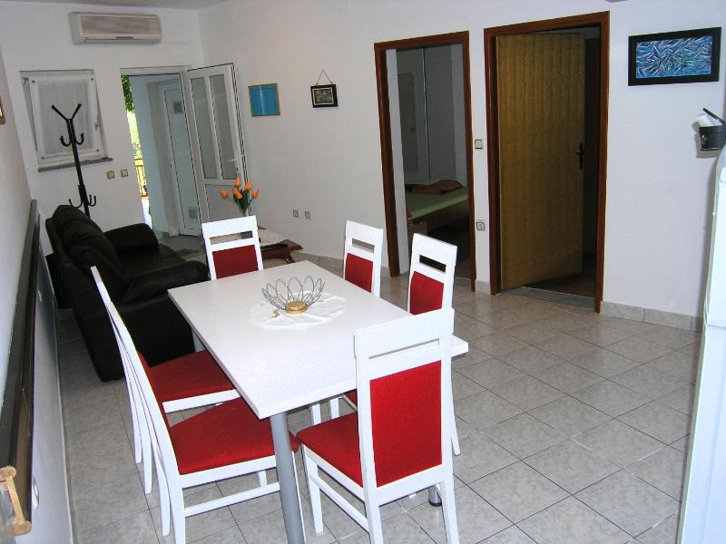 Apartments Miklic - image 37