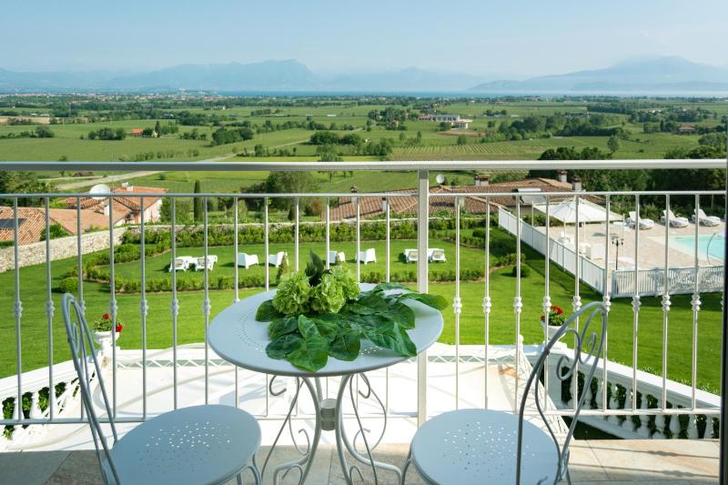 Apartment with Lake View image 2