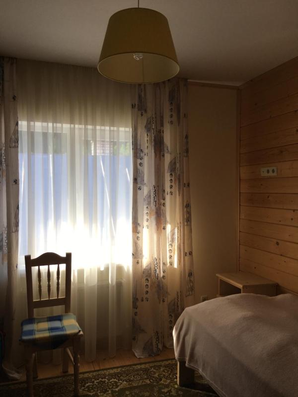 Single Room image 3