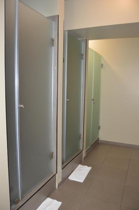 Standard Double or Twin Room with Balcony and Shared Bathroom image 4