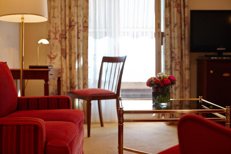 Double Room with Balcony Lake Side image 3