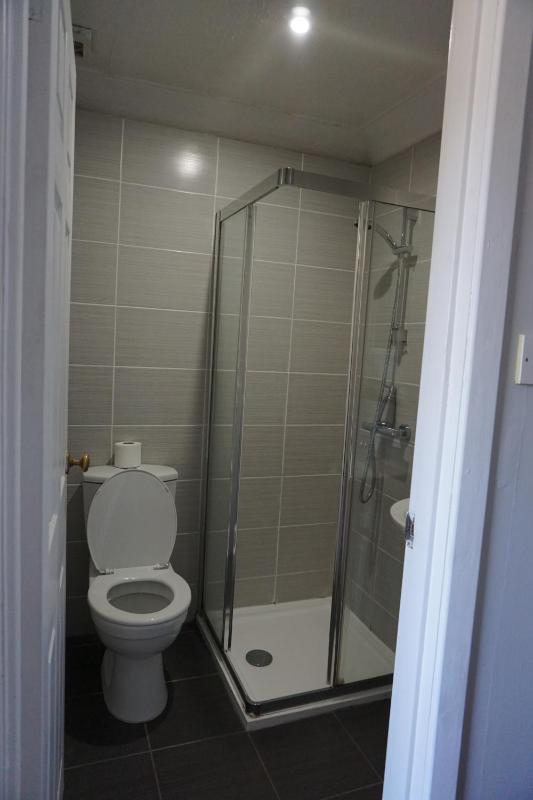 Double Room image 4