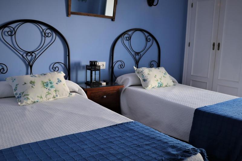 Budget Double Room image 2