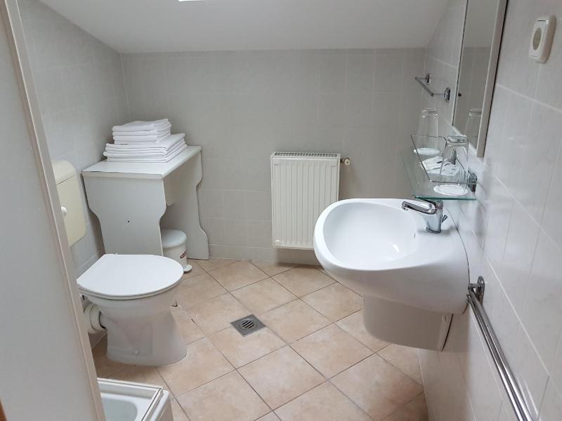 Standard Family Room image 2