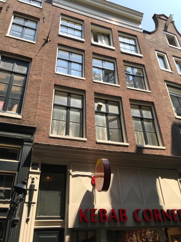 Amsterdam Central Guest House - image 2