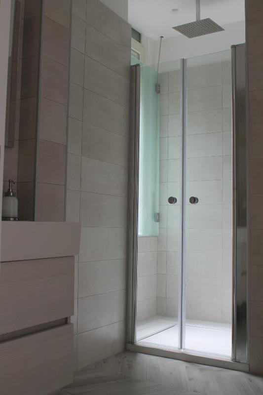 Double Room image 2
