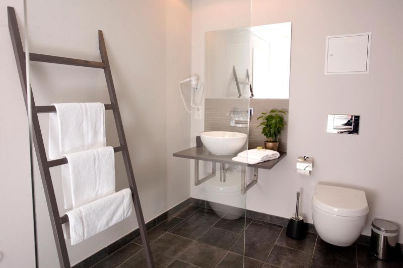 Premium Double Room image 2