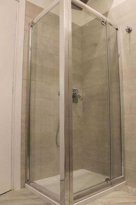 Standard Double Room image 2