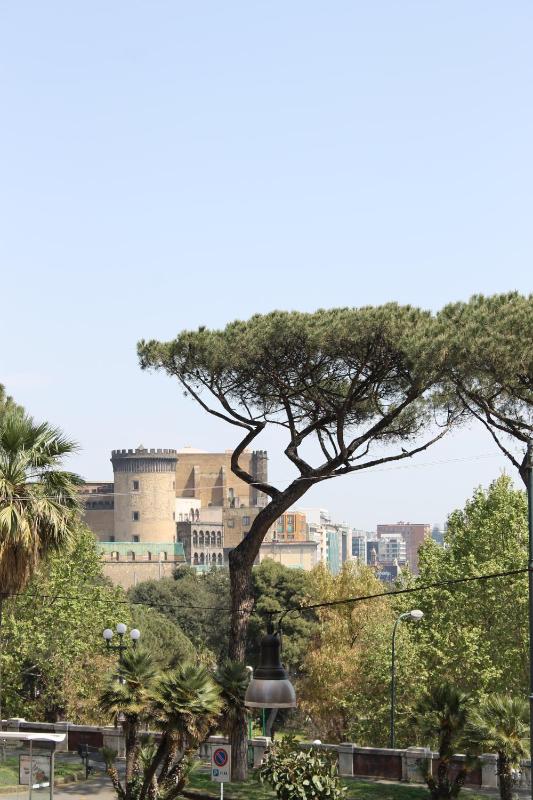 Standard Double Room image 3