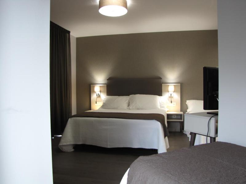 Superior Quadruple Room image 1