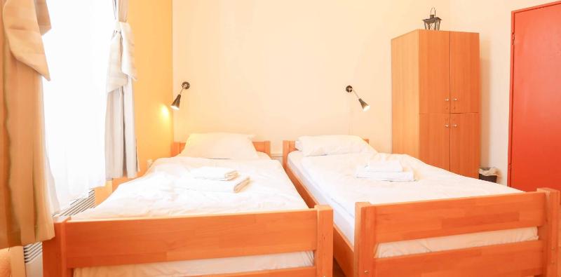Double or Twin Room with Shared Bathroom and City View image 3
