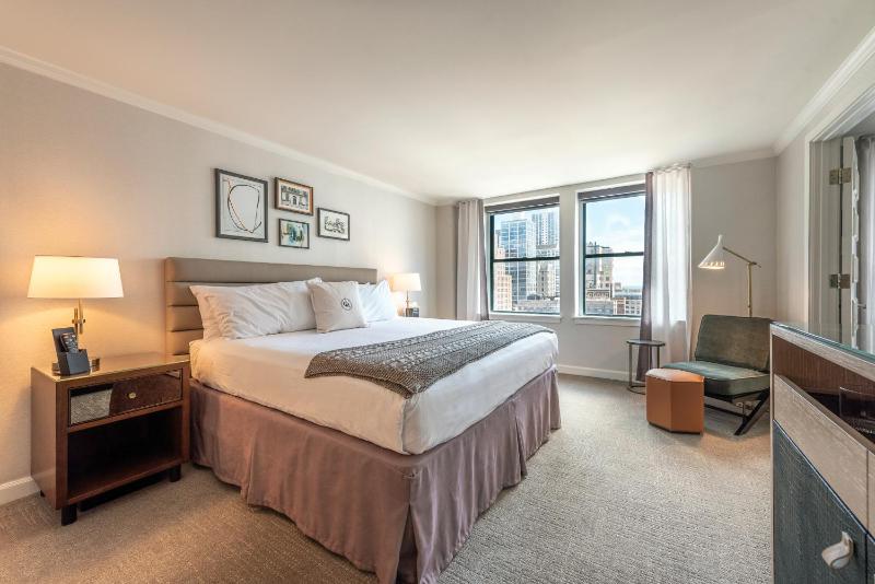 King Suite image 3