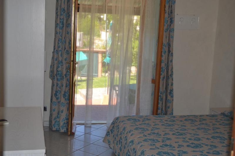 Triple Room with Terrace and Sea View image 2