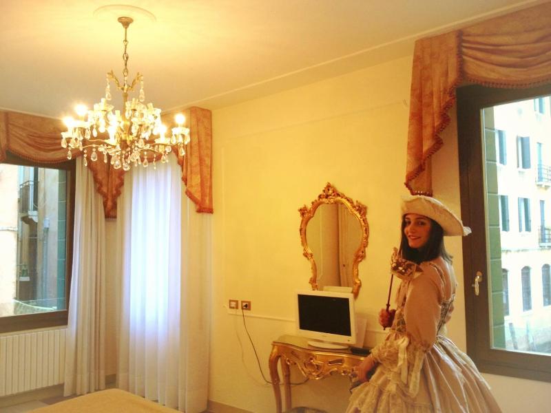 Quadruple Room image 4