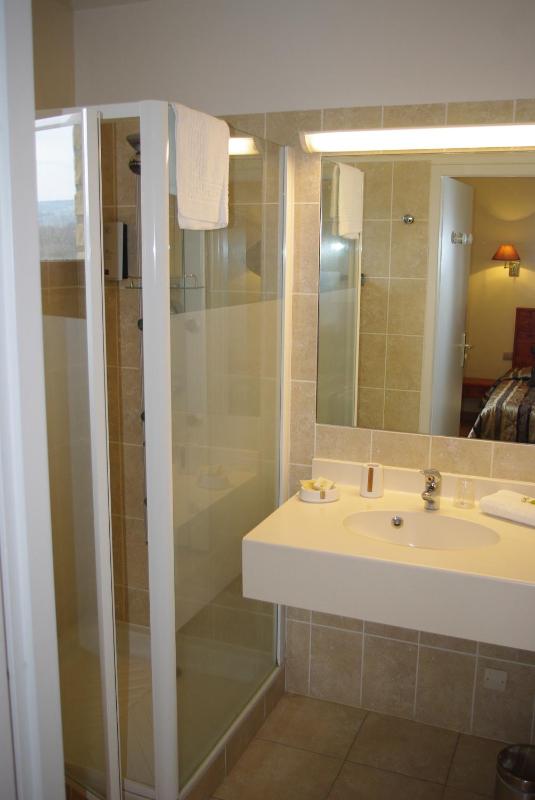 Special Offer - Double or Twin Room image 4