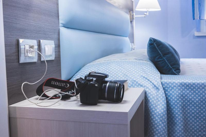 Economy Double or Twin Room image 4