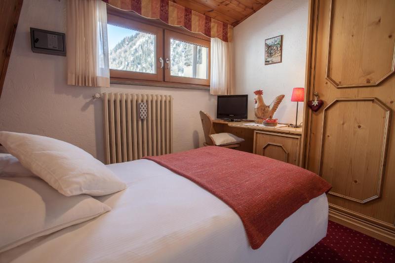 Single Room image 4