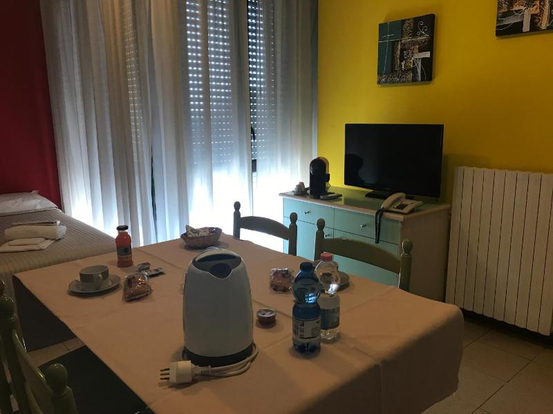 One-Bedroom Apartment (3 Adults) image 3
