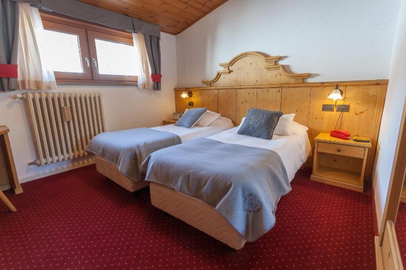 Double or Twin Room image 2