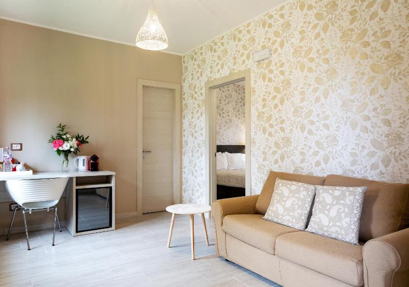 Junior Suite image 1