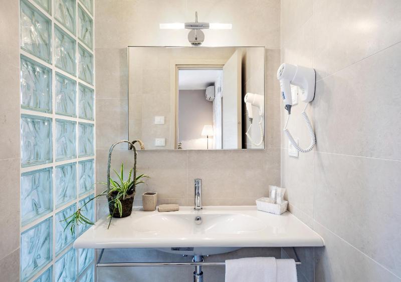Junior Suite image 3