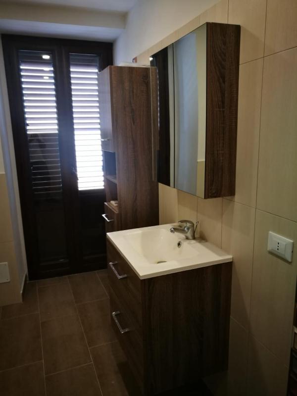 One-Bedroom Apartment image 3