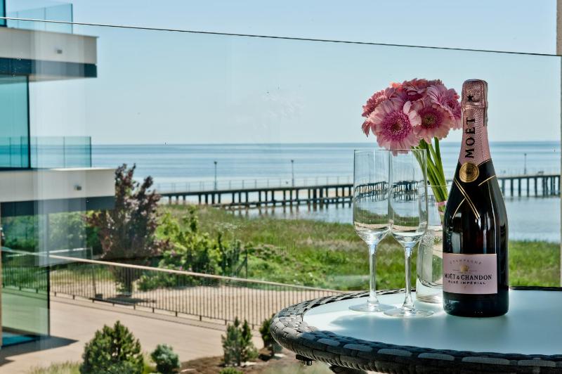 Studio Apartment with Sea View - ul. Mickiewicza 7/16 image 4