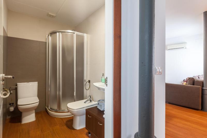 Three-Bedroom Apartment ( 5 Adults) image 3